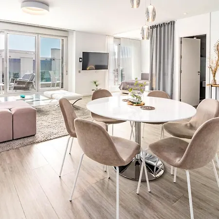 Lm111a - Modern Flat, Amazing Views 아파트 *